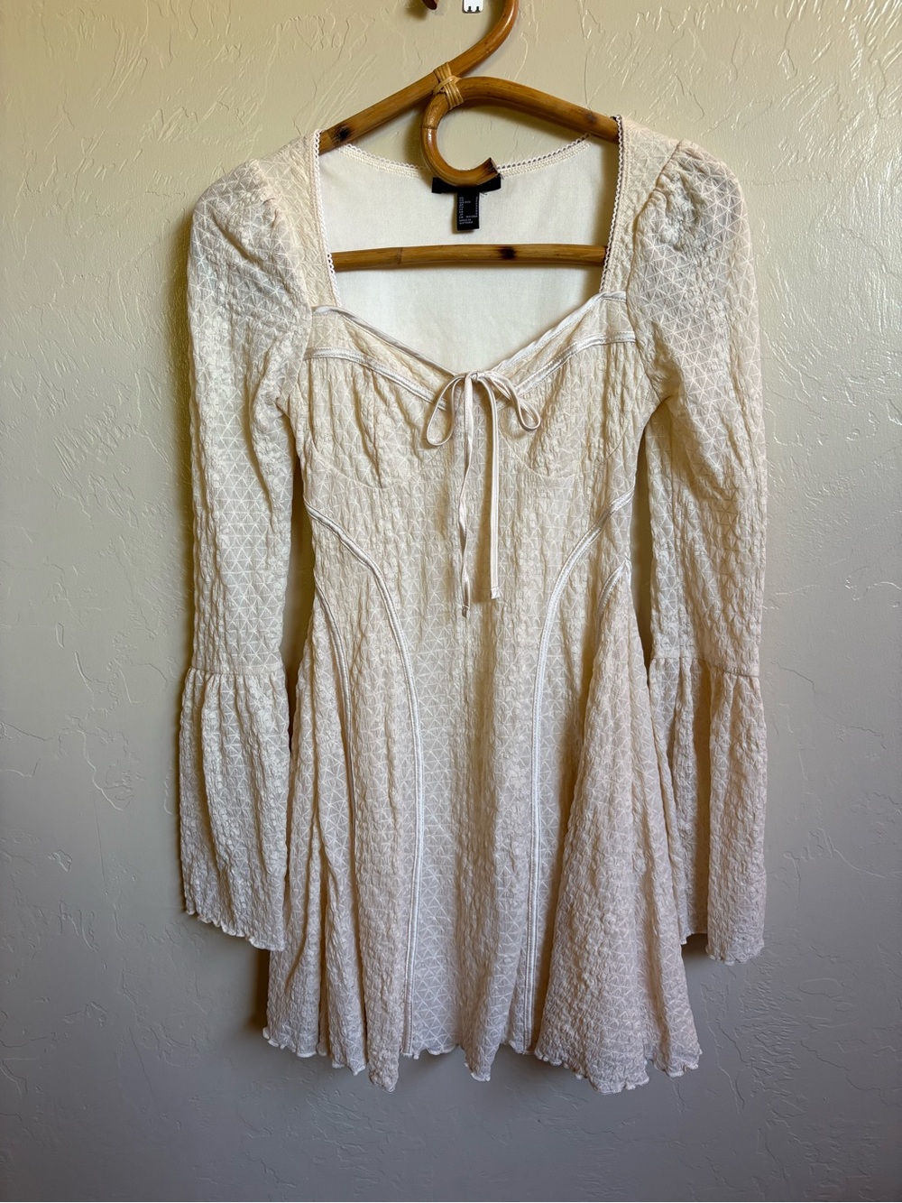 Forever21 Bell Sleeve Mini Dress Cream Off White Sweetheart Romantic Neck Size S